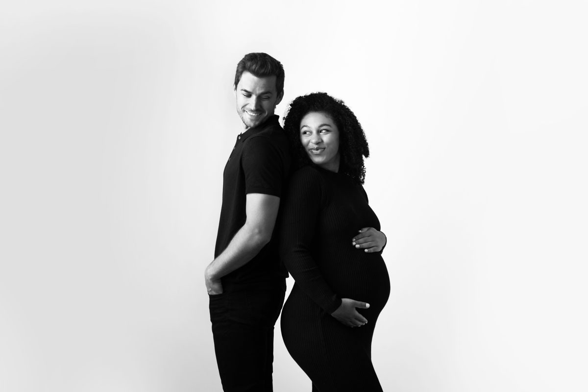 babybauch-fotoshooting-in-Berlin-mit-Partner